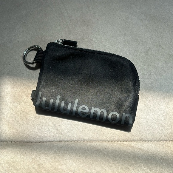 Clippable Card Pouch. Brand new but no tags. Never used black - Picture 1 of 3